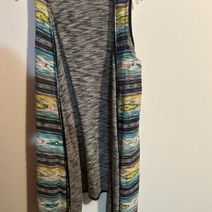 Ariat Sleeveless Cardigan with Vibrant Pattern